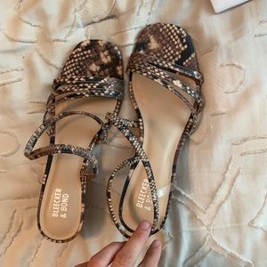 Women’s alligator print kitten heel